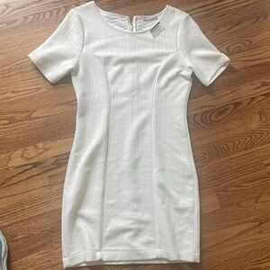 TART Ivory/Cream colored form fitting Textured Dress Size Medium-